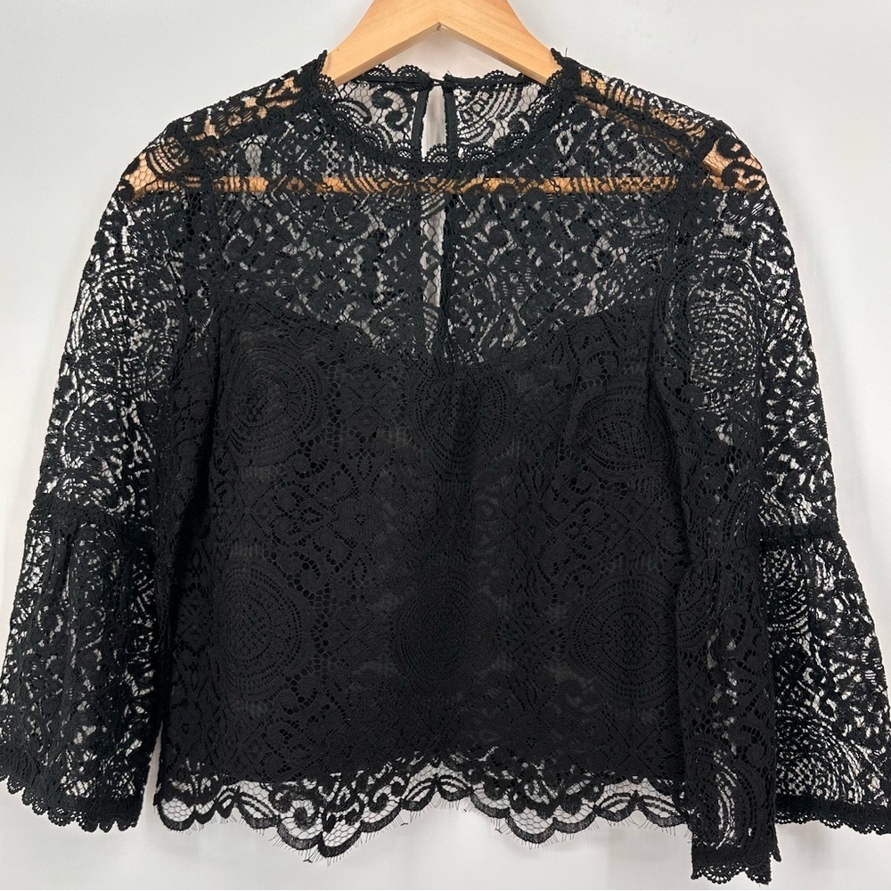 NWT BB Dakota Lace Cropped Blouse